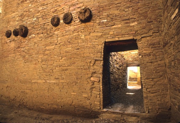  Arizona Prehistory saw migrants immigrating to Roosevelt Lake and south down the San Pedro River in search of water to farm and survive. In Cherry Creek alone, archaeologist found ten different strains of corn, brought in by migrants. The great civilization of Chaco Canyon was completely deserted by 1100 AD