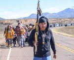 APACHE MARCH ON OAK FLAT-NOSIE-5391&nbsp;(1)